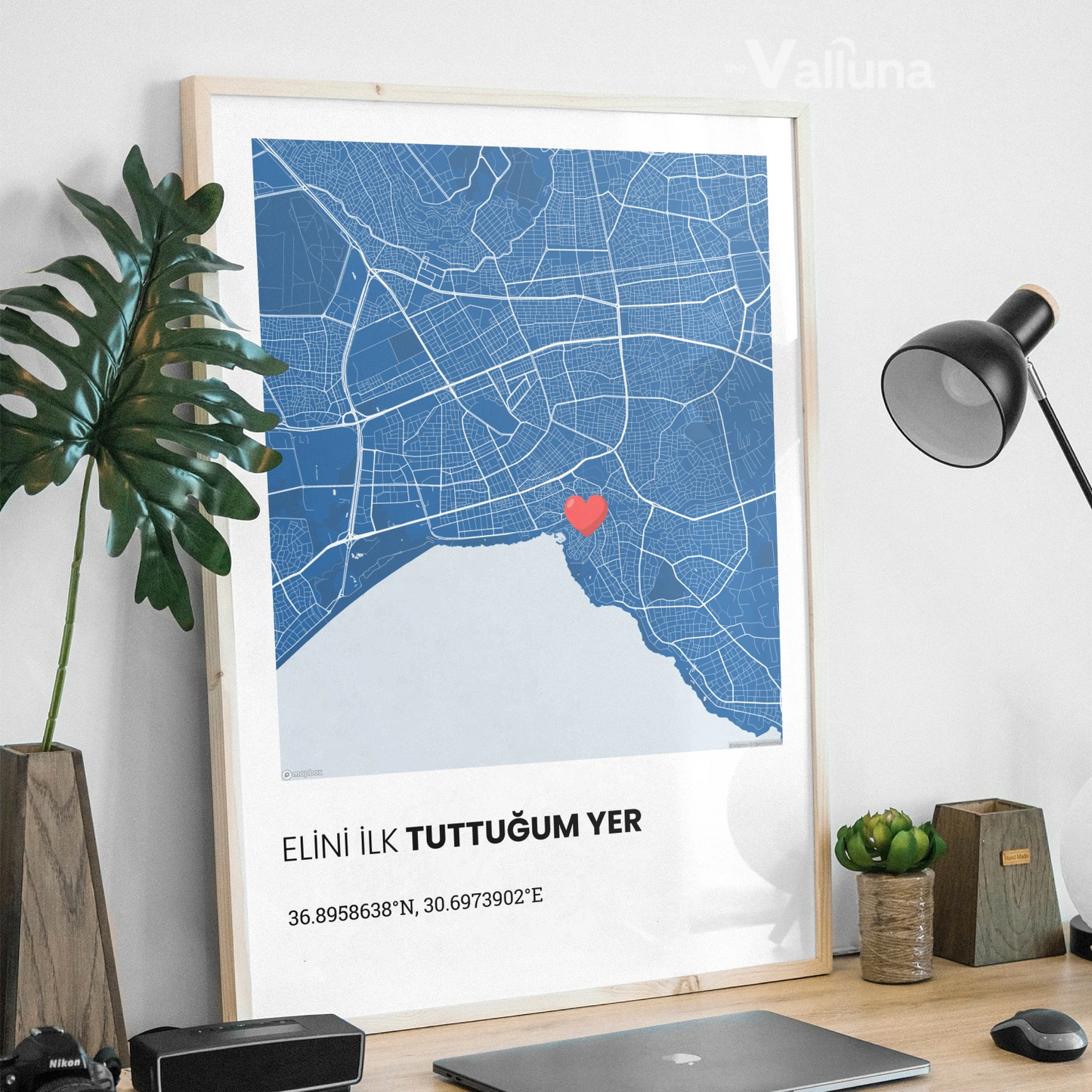 Seni ilk gördüğüm yer | Çerçeveli Poster