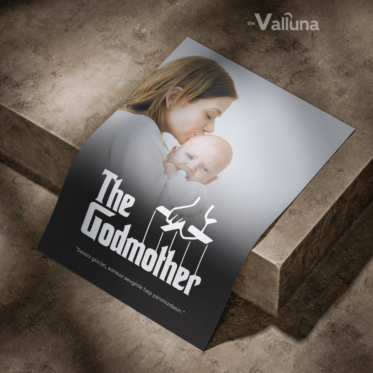 The Godmother temalı Anne | Çerçeveli Poster